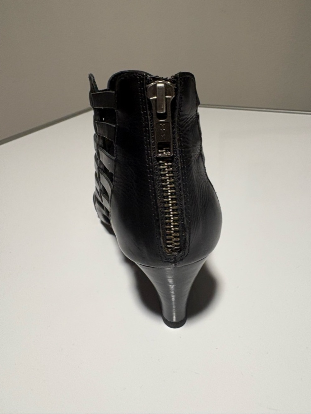 BORN Marlena woven leather huaraches black 8.5 Vintage Y2K new condition - Picture 2 of 8